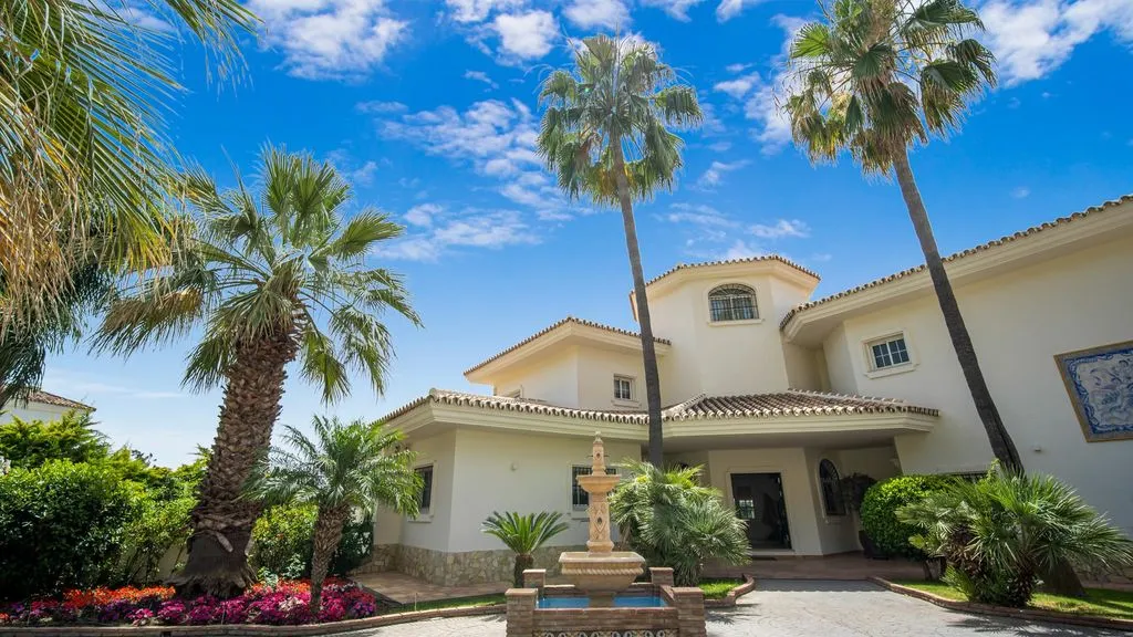 Villa 1190m² in Portugal, Oeirash. Priced at 9500000€ rent photo-41