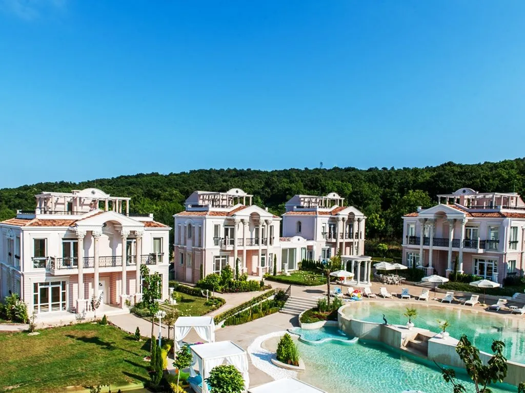 House 150m² in Bulgaria, Sozopol. Priced at 315000€ rent photo-2
