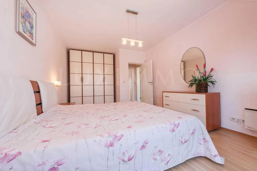 Penthouse 246m² in Bulgaria, Varna. Priced at 375000€ rent photo-1