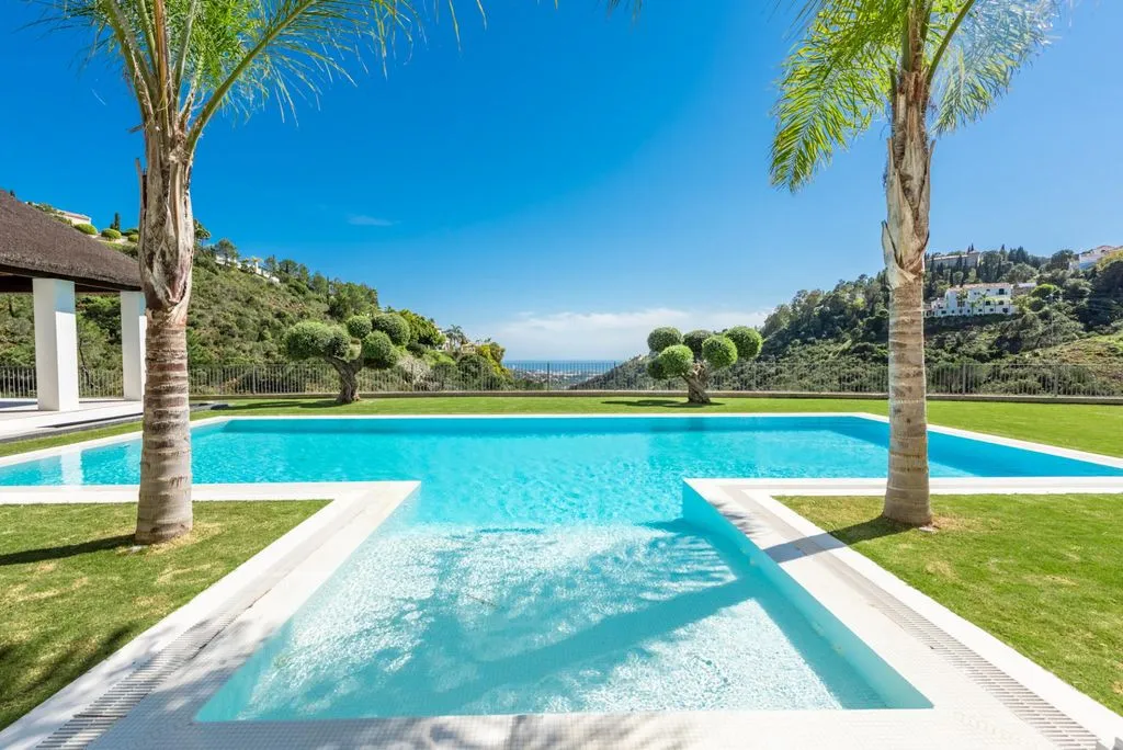 Villa 1373m² in Portugal, Oeirash. Priced at 7350000€ rent photo-1