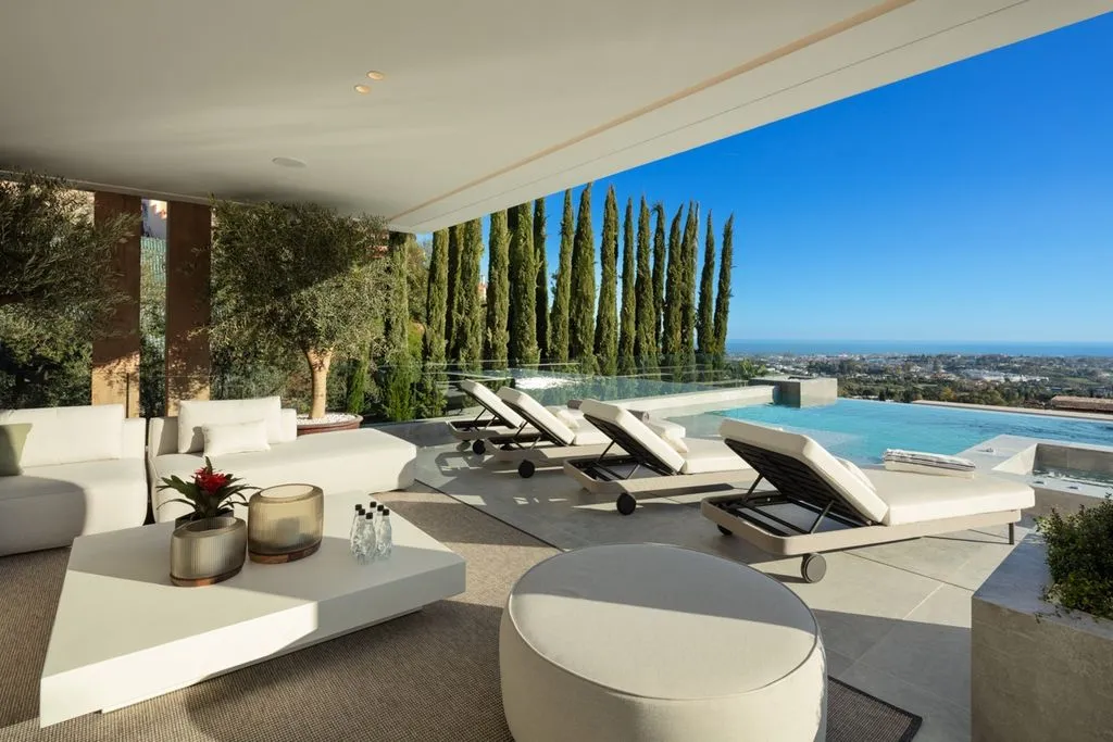 Villa 1373m² in Portugal, Oeirash. Priced at 7350000€ rent photo-7