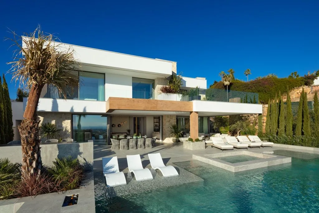 Villa 1373m² in Portugal, Oeirash. Priced at 7350000€ rent photo-12