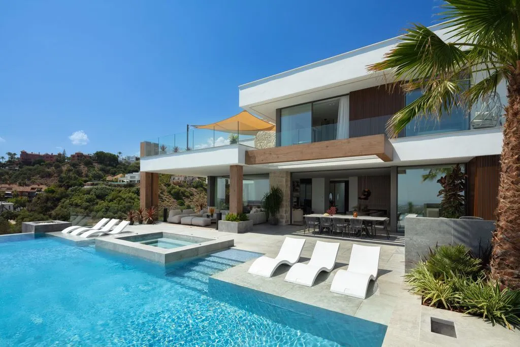 Villa 484m² in Portugal, Oeirash. Priced at 4200000€ rent photo-6