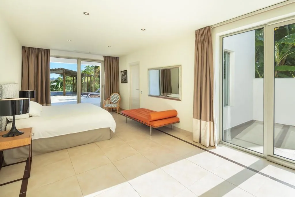 Villa 484m² in Portugal, Oeirash. Priced at 4200000€ rent photo-7