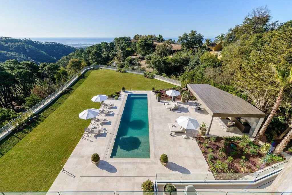 Villa 484m² in Portugal, Oeirash. Priced at 4200000€ rent photo-12