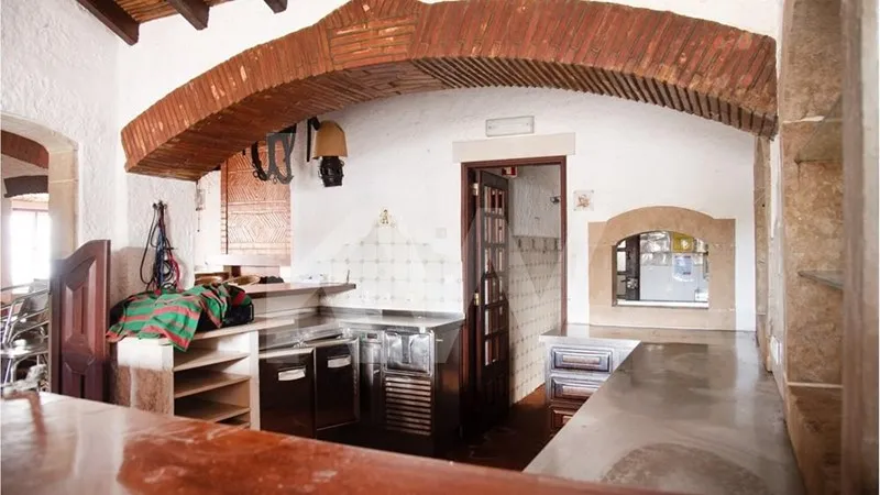 Shop 230m² in Portugal, Porto. Priced at 1031618£ rent photo-5