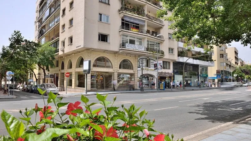 Office 375m² in Portugal, Oeirash. Priced at 2149204£ rent photo-4
