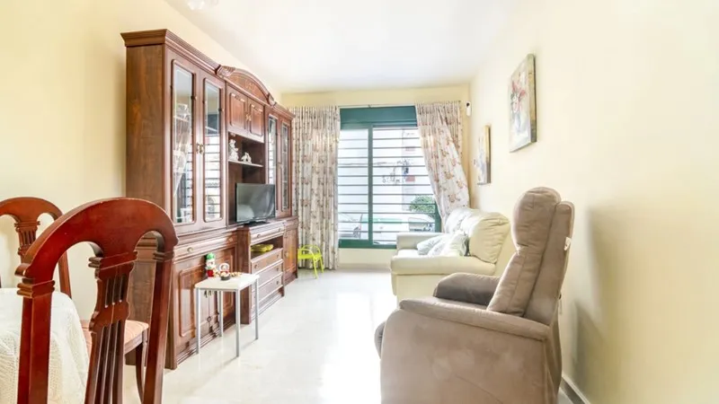 Flat 65m² in USA, Southbury. Priced at 142260£ rent photo-4