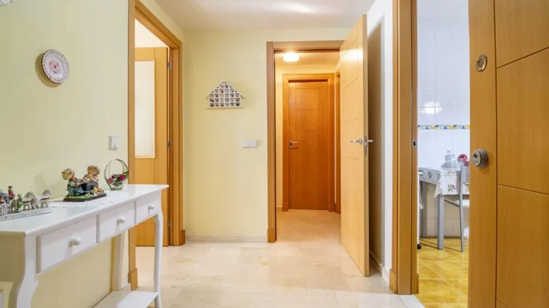 Flat 65m² in USA, Southbury. Priced at 142260£ rent photo-5