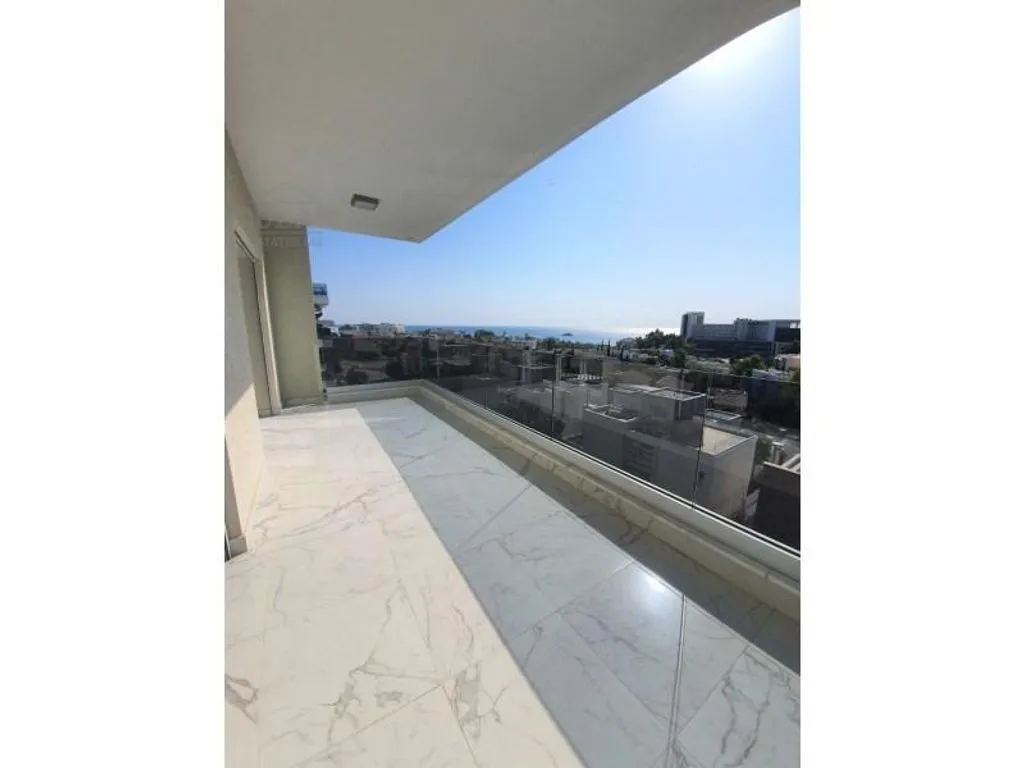 Flat 232m² in Cyprus, Limassol. Priced at 880000€ rent photo-4