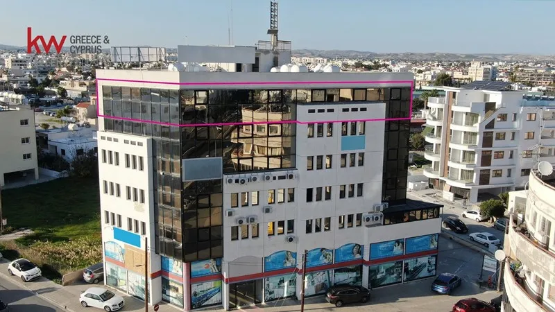 Office 300m² in Cyprus, Larnaca. Priced at 343013£ rent photo-1