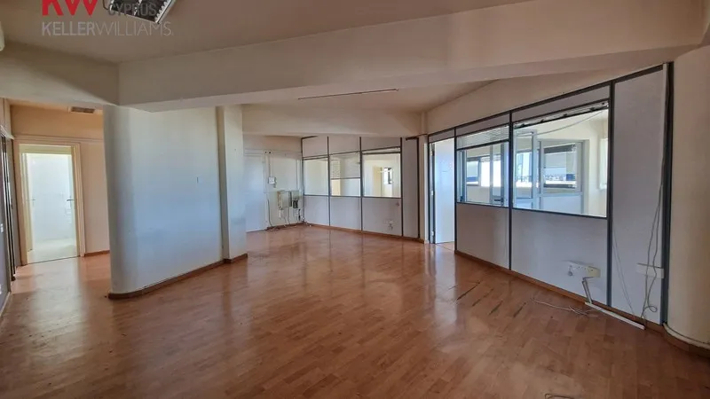Office 300m² in Cyprus, Larnaca. Priced at 343013£ rent photo-4