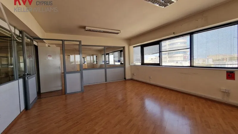 Office 300m² in Cyprus, Larnaca. Priced at 343013£ rent photo-6