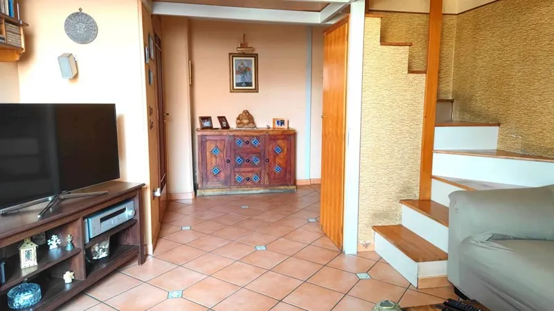 Flat 85m² in Italy, Naples. Priced at 353494£ rent photo-4
