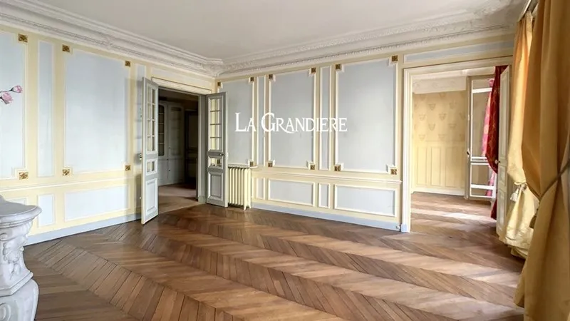 Flat 154m² in France, Paris. Priced at 1934943£ rent photo-3