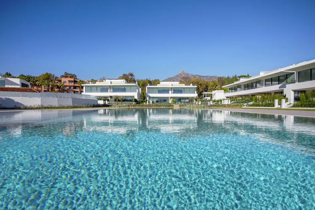 House 375m² in Portugal, Oeirash. Priced at 7200000€ rent photo-1