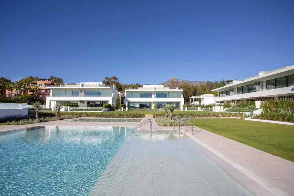 House 375m² in Portugal, Oeirash. Priced at 7200000€ rent photo-4