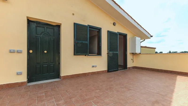 Flat 80m² in USA, Charlotte. Priced at 194706£ rent photo-4