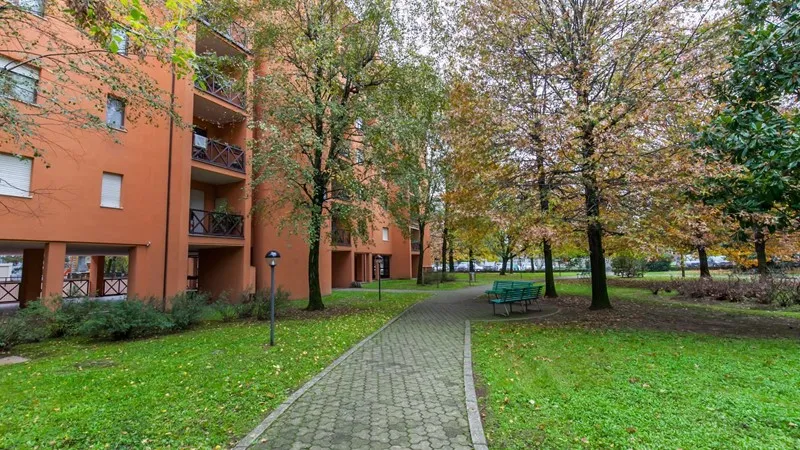 Flat 117m² in Italy, Saronno. Priced at 207686£ rent photo-2