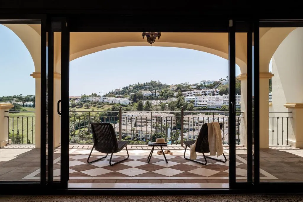 Villa 641m² in Portugal, Oeirash. Priced at 3500000€ rent photo-6