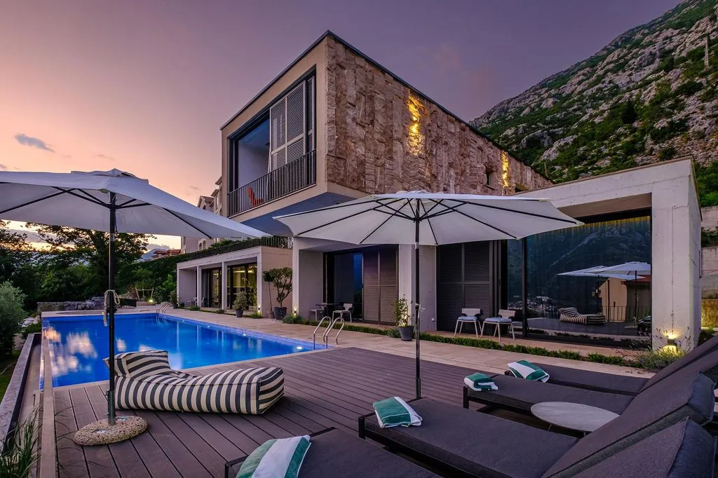 House 272m² in Montenegro, Kotor. Priced at 520000€ rent photo-7