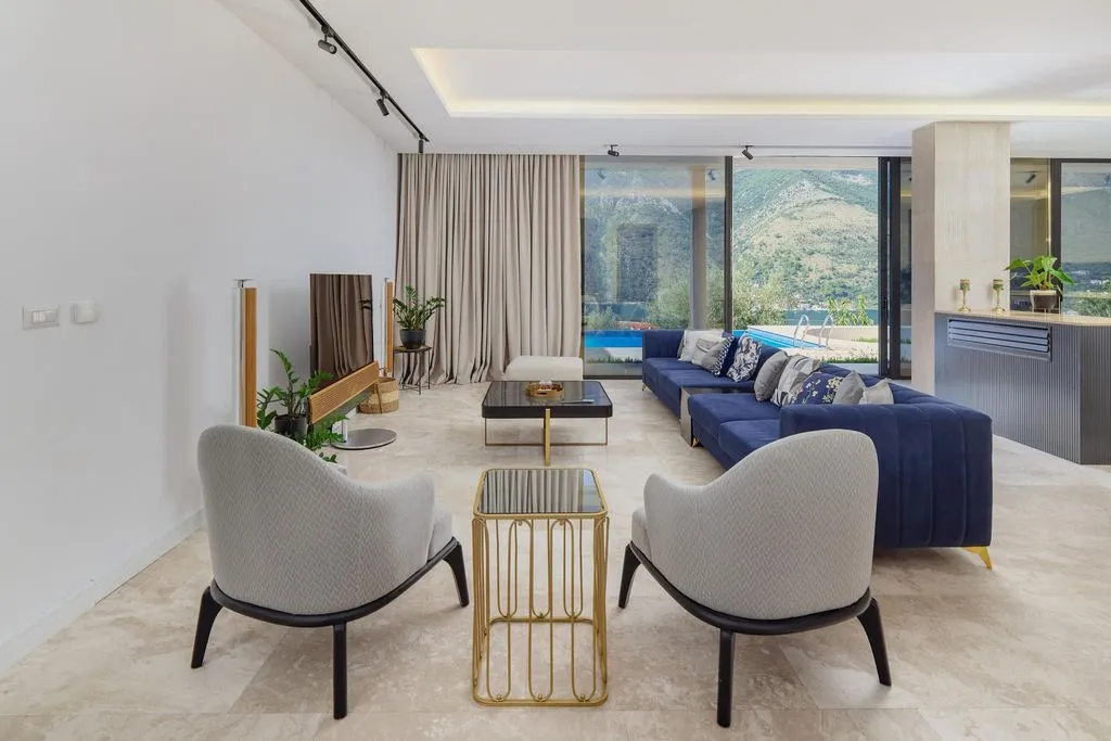 House 272m² in Montenegro, Kotor. Priced at 520000€ rent photo-8