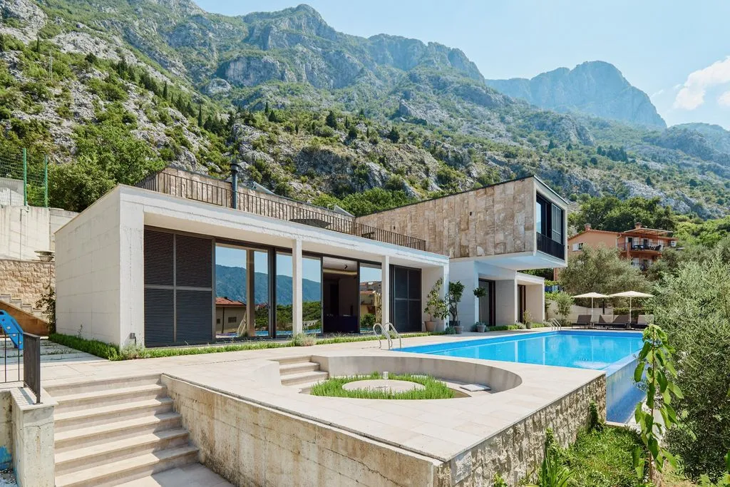 House 272m² in Montenegro, Kotor. Priced at 520000€ rent photo-10