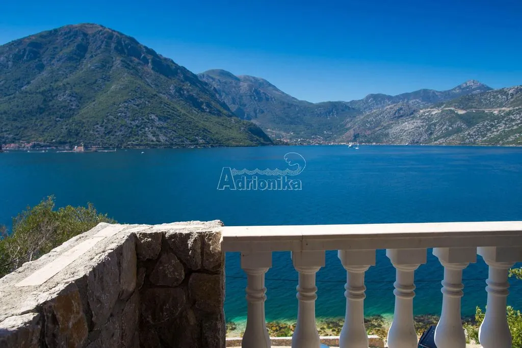 House 235m² in Montenegro, Kotor. Priced at 750000€ rent photo-7