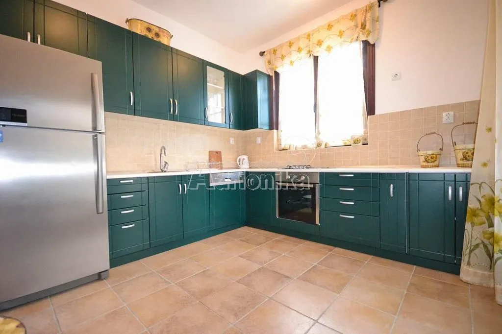 House 235m² in Montenegro, Kotor. Priced at 750000€ rent photo-8